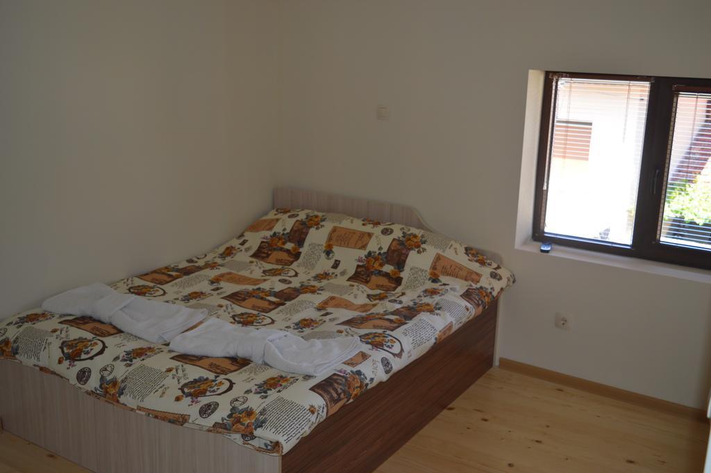 Guest House Vasilena Сапарева Баня Екстер'єр фото