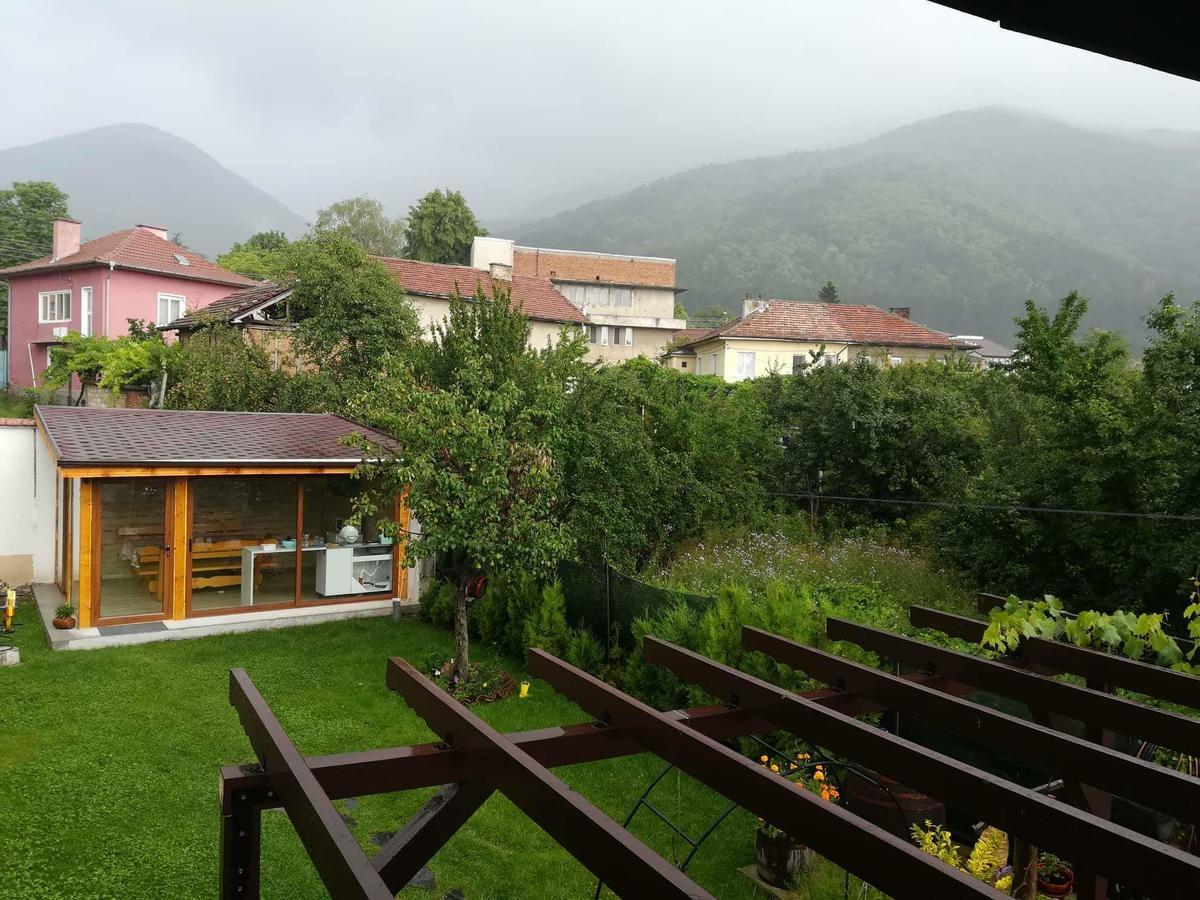 Guest House Vasilena Сапарева Баня Екстер'єр фото